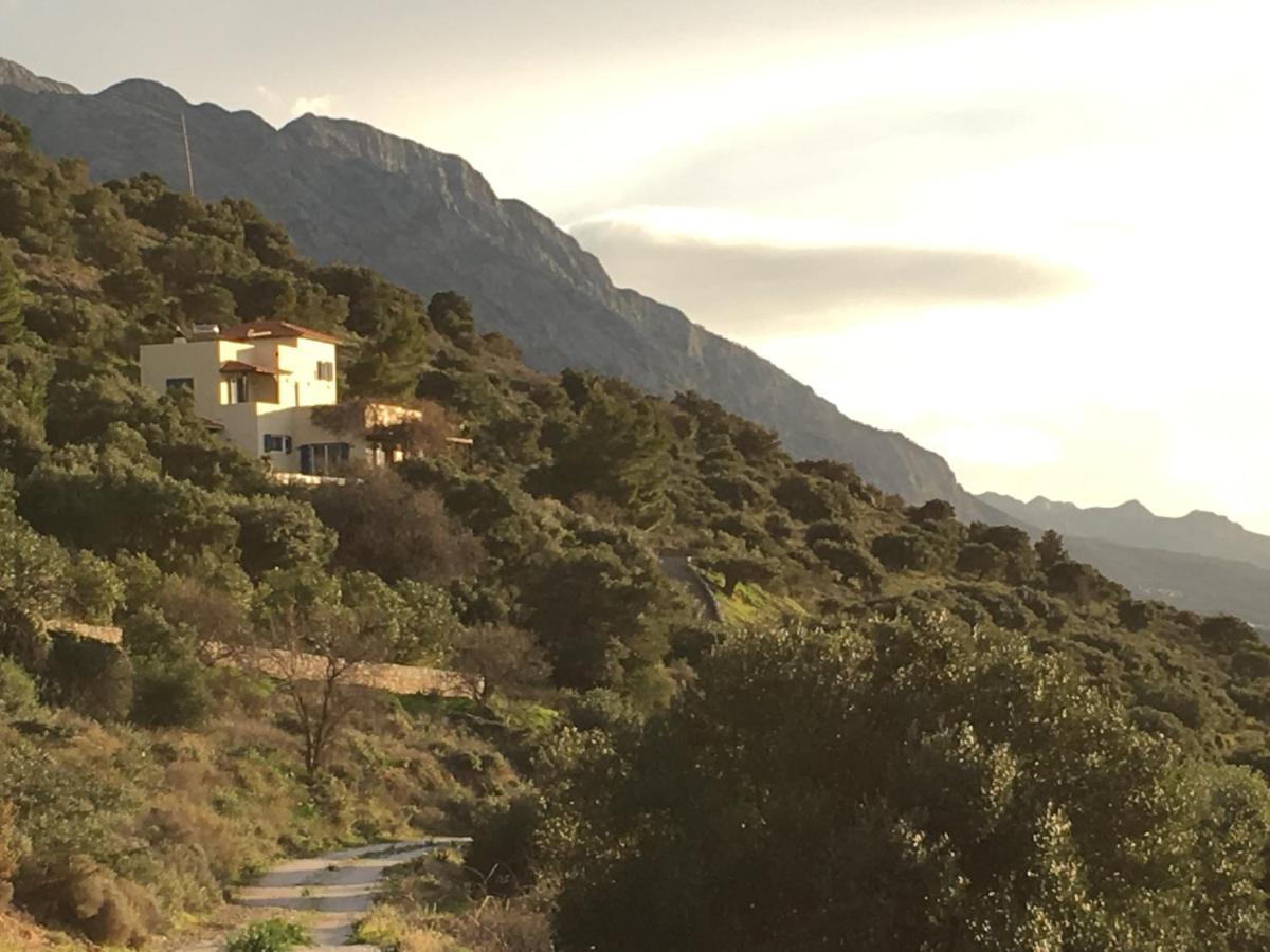 Villa Lir Tholos  ภายนอก รูปภาพ