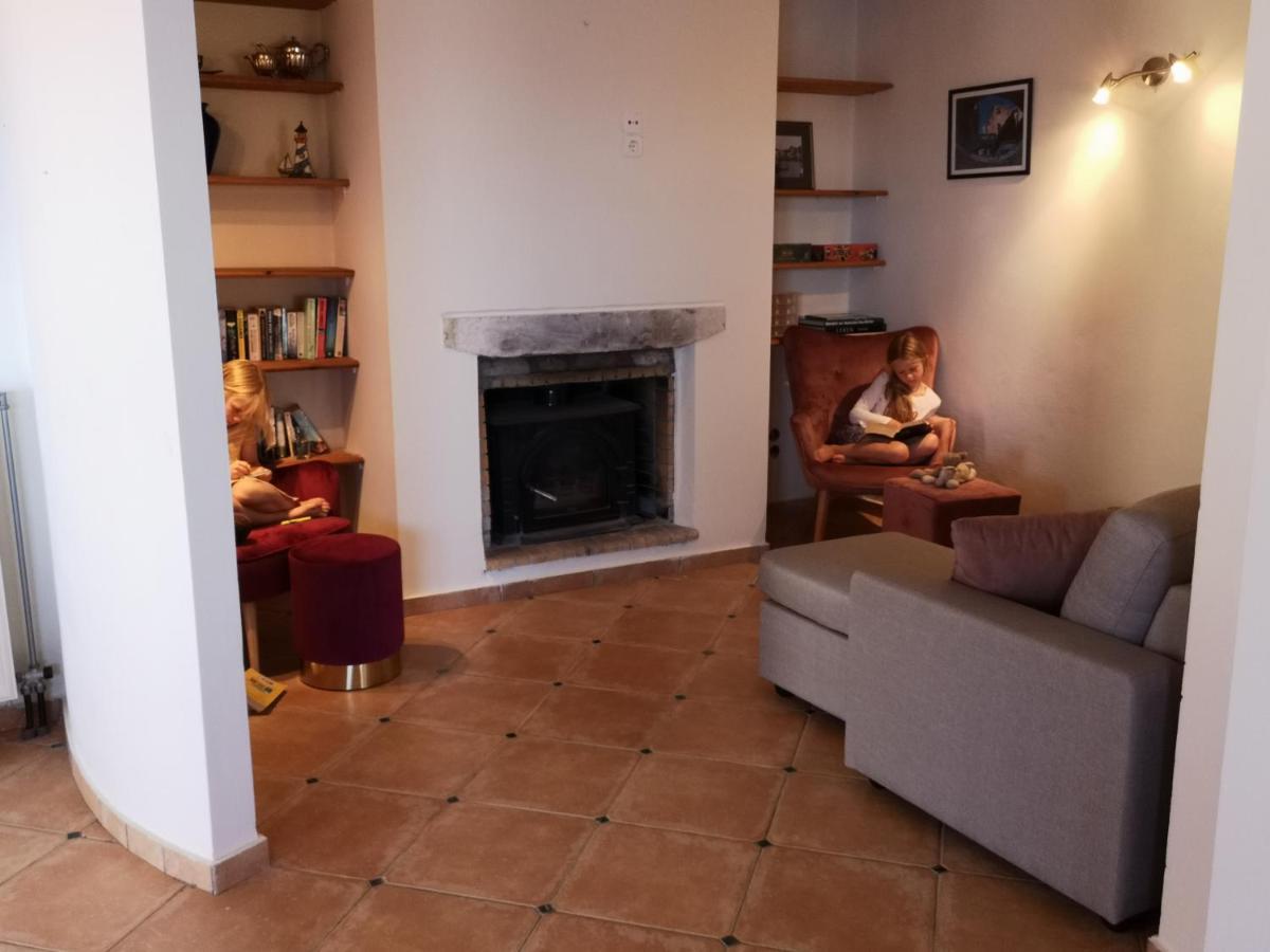 Villa Lir Tholos  ภายนอก รูปภาพ